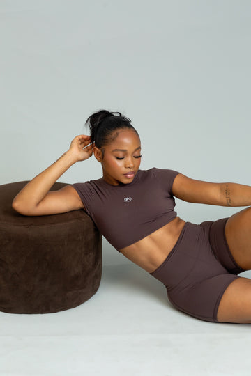 Open cross-back tee (mahogany)