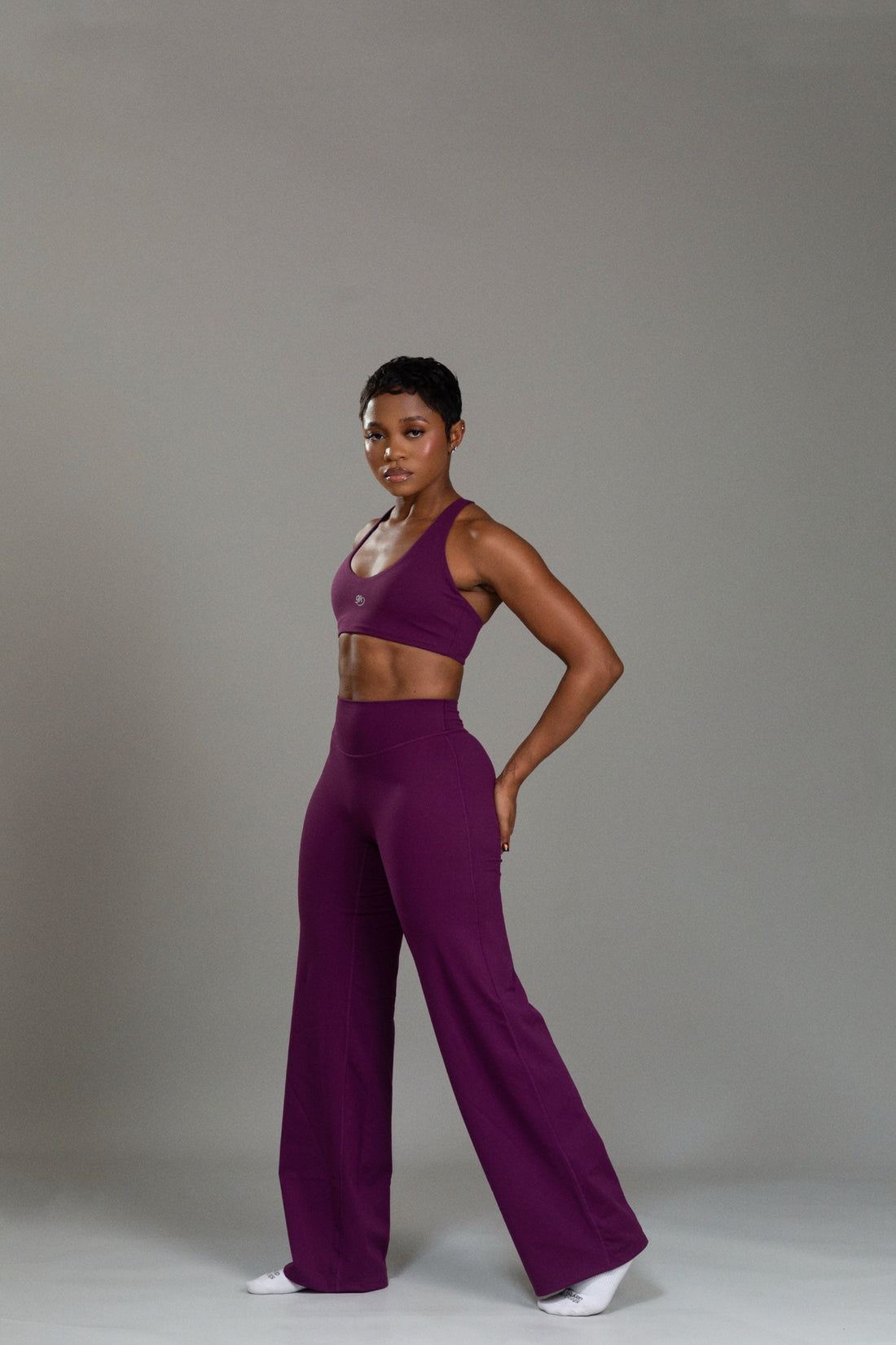 Form straight leg pants (plum)