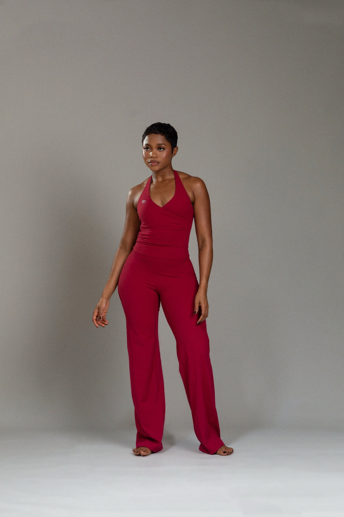 Form halter v-neck top (Ember)